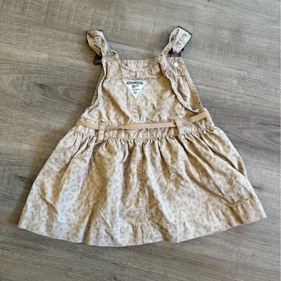 🍃3/$30 OshKosh B'gosh Tan Overall Dress - Picture 2 of 3